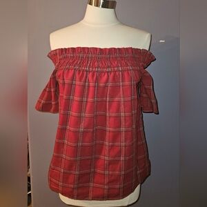 90s inspired off the shoulder plaid shirt